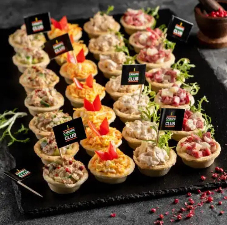 Фуршетный сет Праздничный на 26-30 персон